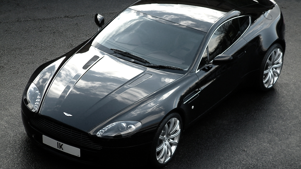 RSV Aston Martin V8